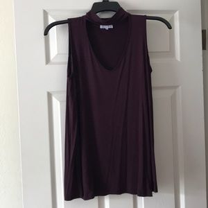 Shoulder cut out top